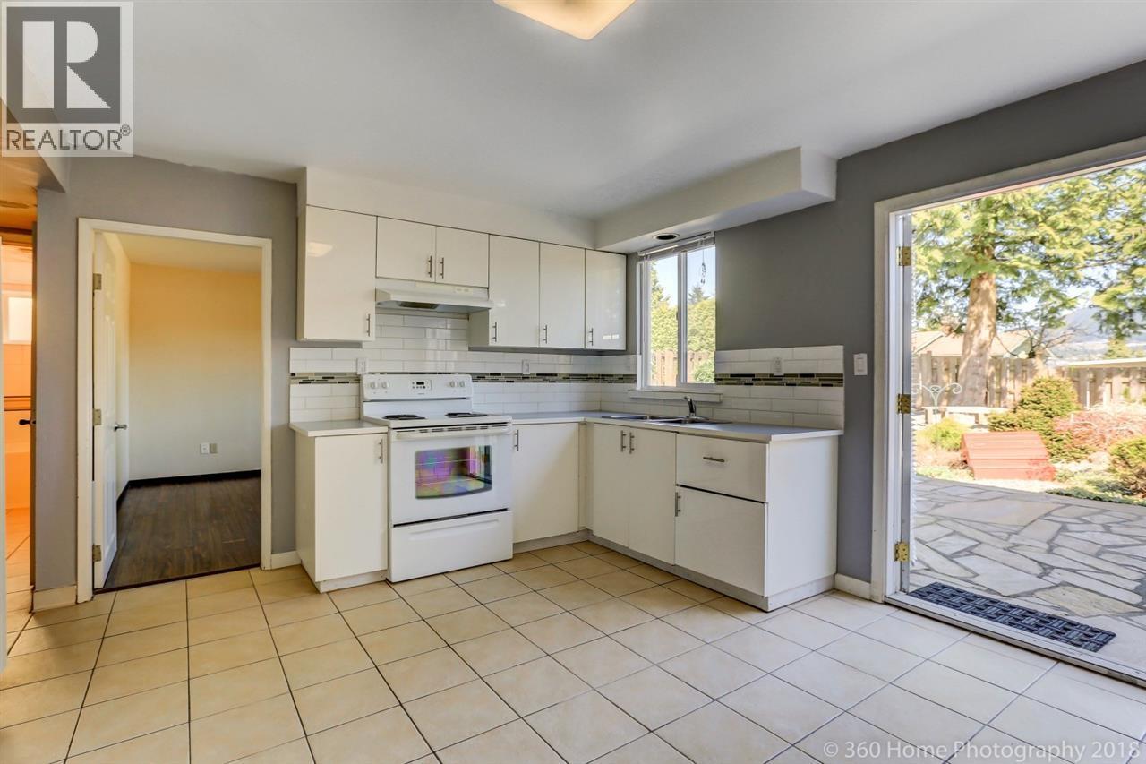 2731 Daybreak Avenue, Coquitlam, British Columbia  V3C 2E8 - Photo 8 - R3069847