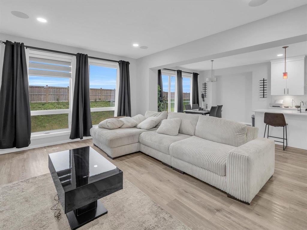 79 Snowy Owl Crescent, Winnipeg, Manitoba  R3X 1V7 - Photo 8 - 202529024