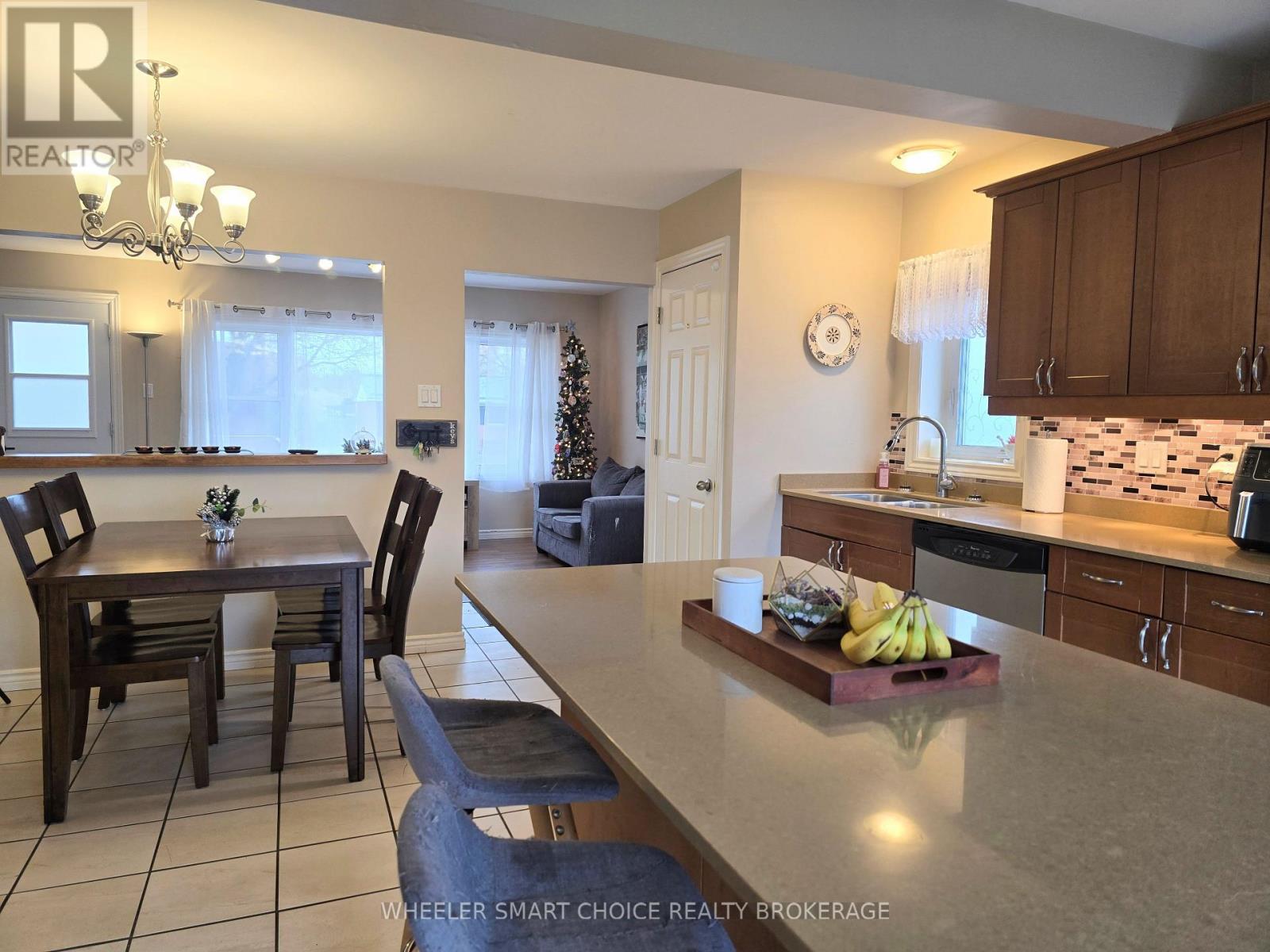 17 Adam Dixon Avenue, South Stormont, Ontario  K0C 1P0 - Photo 10 - X12576376