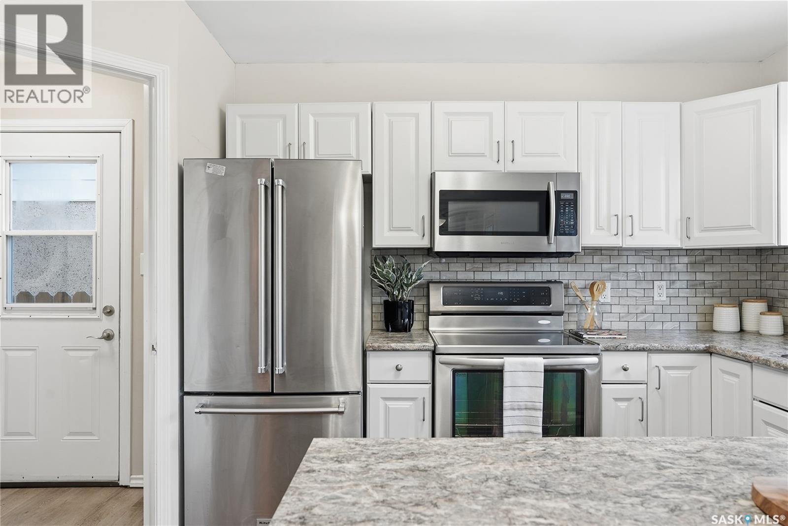 1804 Wilson Crescent, Saskatoon, Saskatchewan  S7J 2N9 - Photo 10 - SK024613