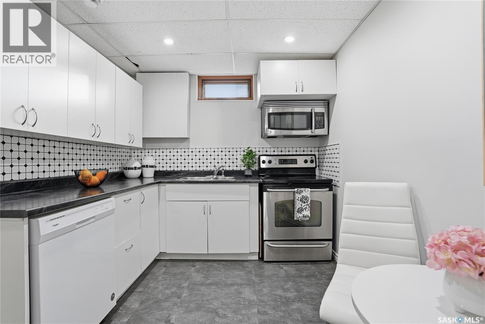 1804 Wilson Crescent, Saskatoon, Saskatchewan  S7J 2N9 - Photo 29 - SK024613