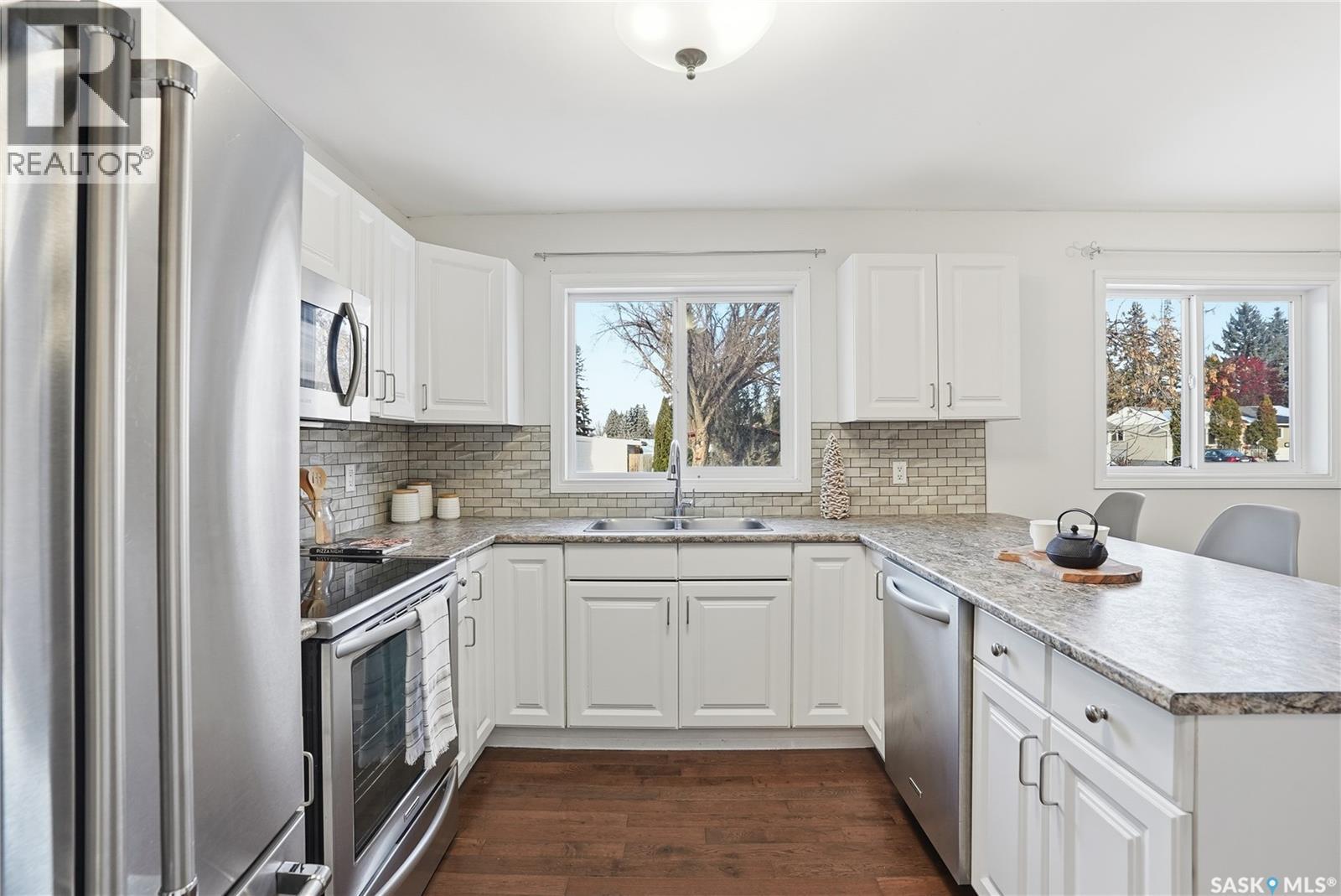 1804 Wilson Crescent, Saskatoon, Saskatchewan  S7J 2N9 - Photo 7 - SK024613