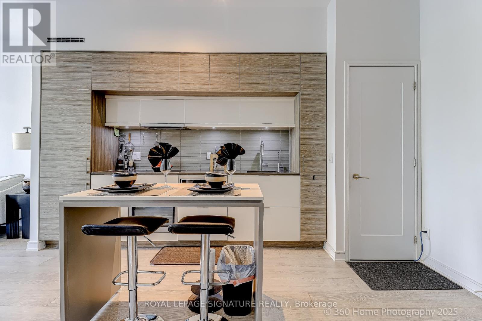 2203 - 88 Scott Street, Toronto, Ontario  M5E 0A9 - Photo 16 - C12576362