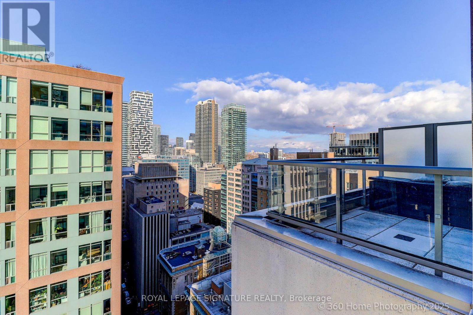 2203 - 88 Scott Street, Toronto, Ontario  M5E 0A9 - Photo 20 - C12576362