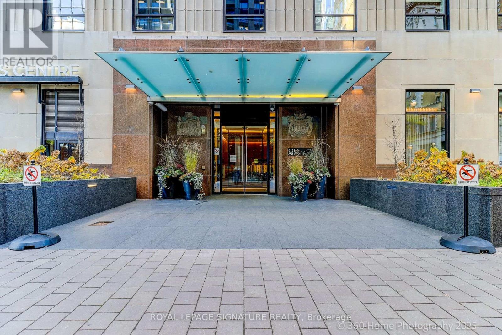 2203 - 88 Scott Street, Toronto, Ontario  M5E 0A9 - Photo 28 - C12576362