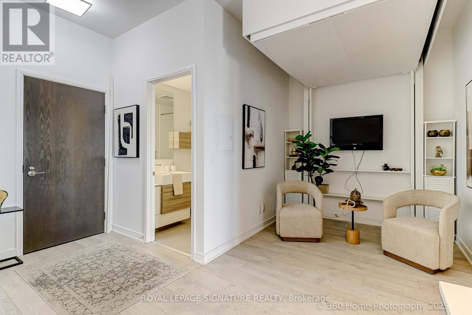 2203 - 88 Scott Street, Toronto, Ontario  M5E 0A9 - Photo 9 - C12576362