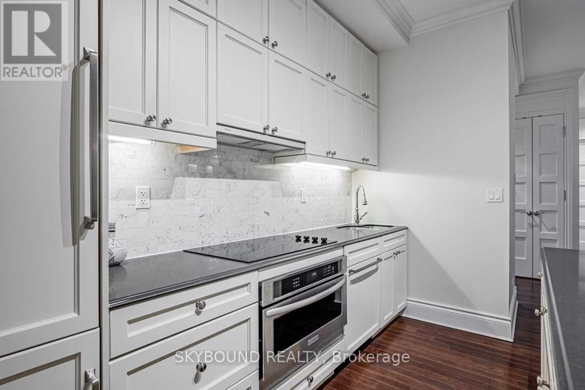 415 - 22 Leader Lane, Toronto, Ontario  M5E 0B2 - Photo 15 - C12576374