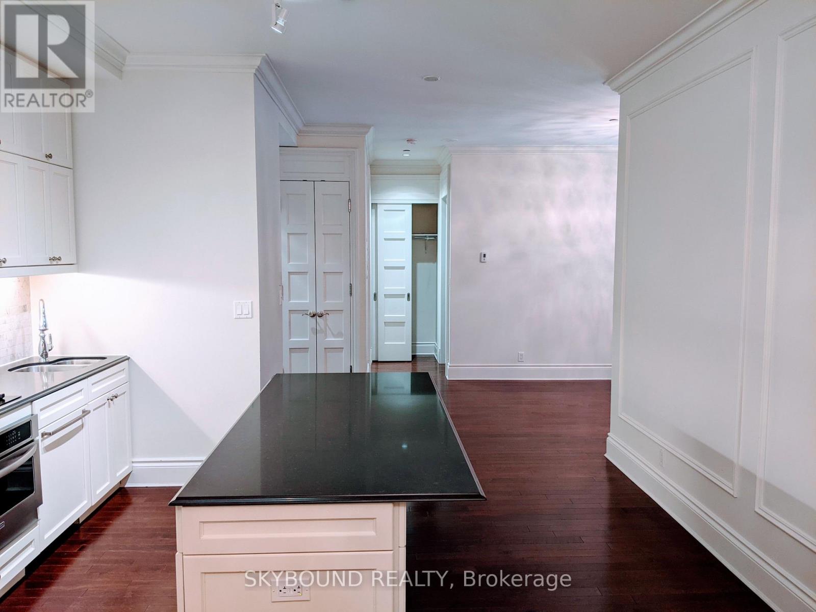 415 - 22 Leader Lane, Toronto, Ontario  M5E 0B2 - Photo 19 - C12576374