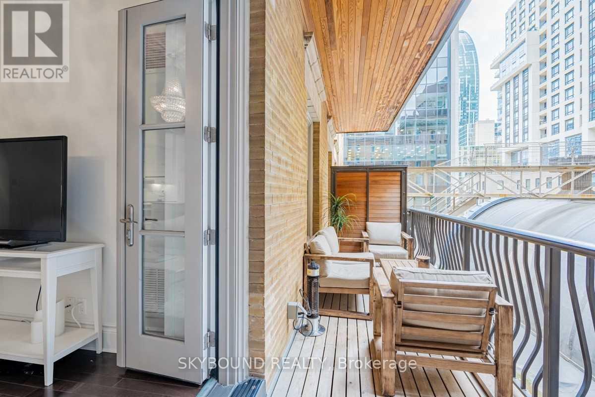 415 - 22 Leader Lane, Toronto, Ontario  M5E 0B2 - Photo 20 - C12576374