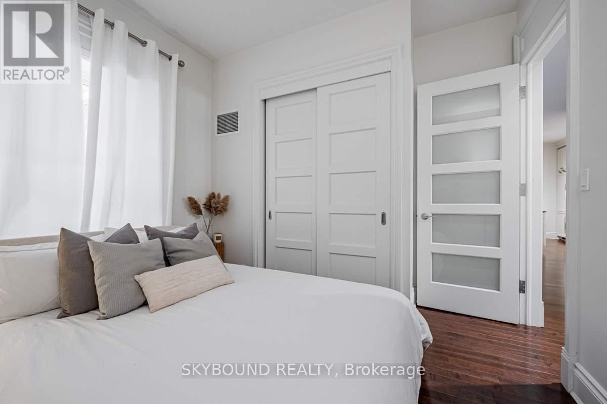 415 - 22 Leader Lane, Toronto, Ontario  M5E 0B2 - Photo 24 - C12576374