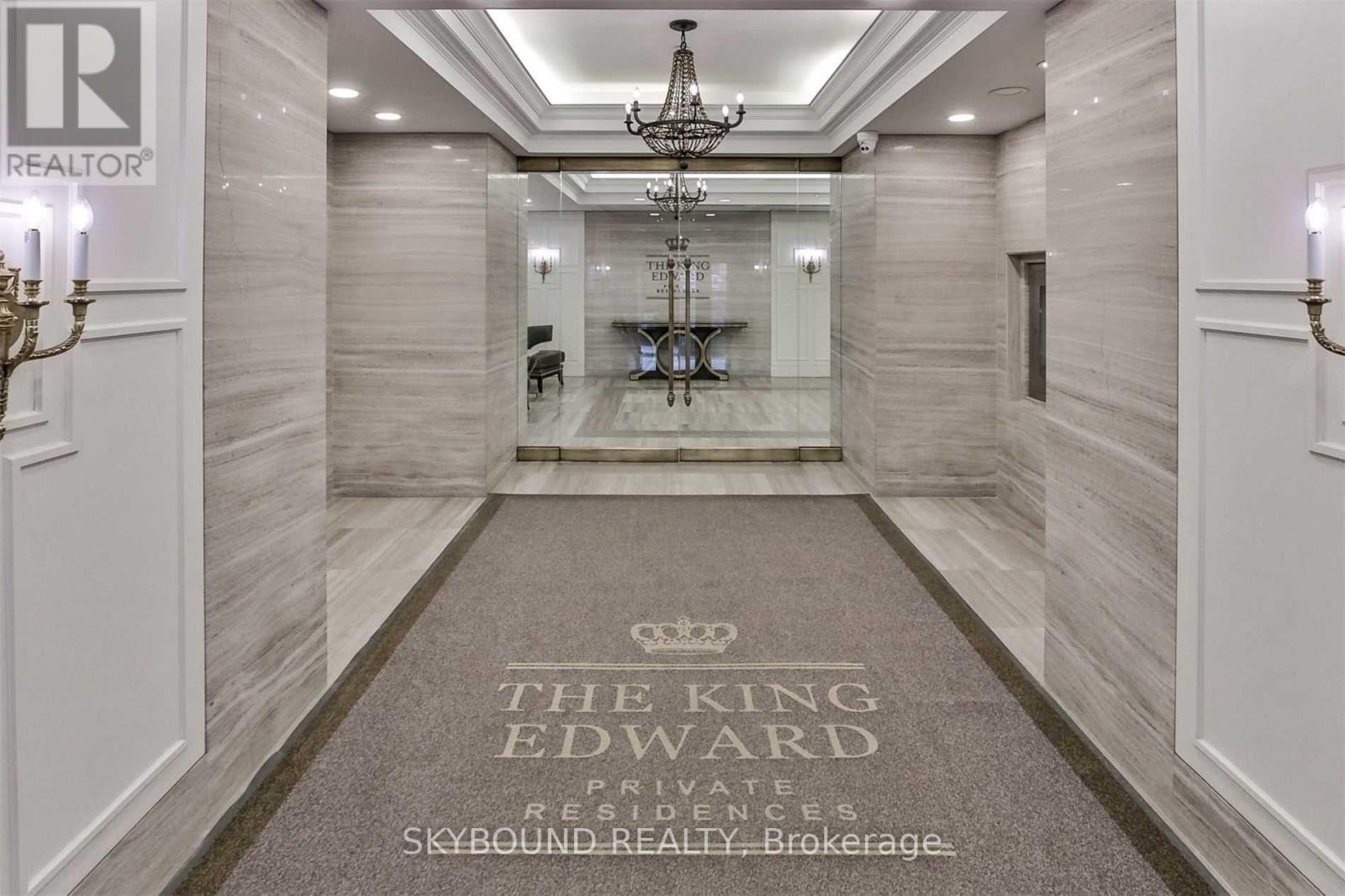 415 - 22 Leader Lane, Toronto, Ontario  M5E 0B2 - Photo 3 - C12576374