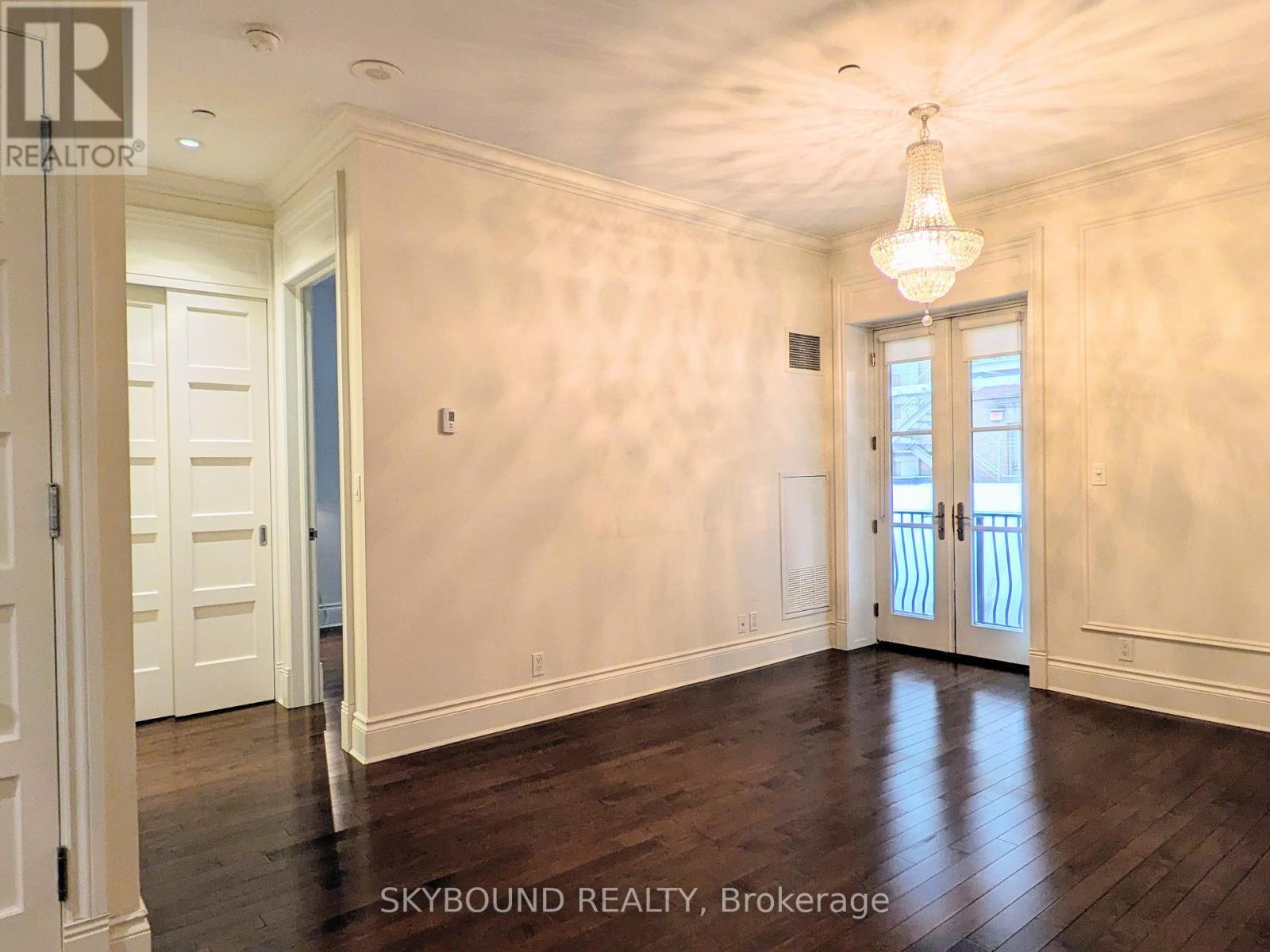 415 - 22 Leader Lane, Toronto, Ontario  M5E 0B2 - Photo 5 - C12576374