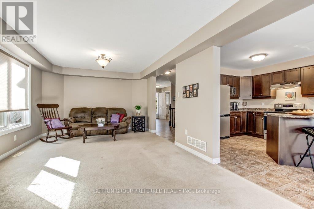 1051 Foxcreek Road, London North, Ontario  N6G 0C9 - Photo 10 - X12576458