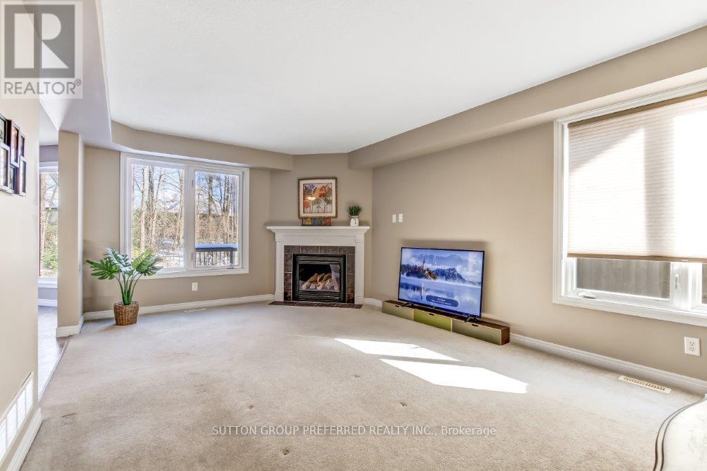 1051 Foxcreek Road, London North, Ontario  N6G 0C9 - Photo 11 - X12576458