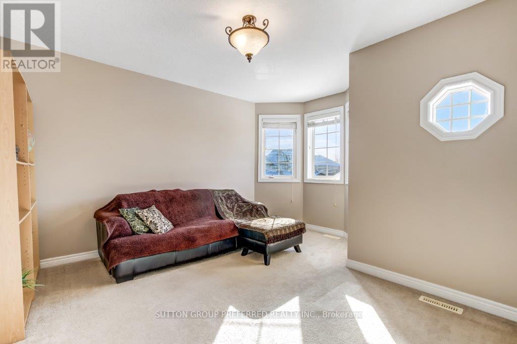 1051 Foxcreek Road, London North, Ontario  N6G 0C9 - Photo 12 - X12576458