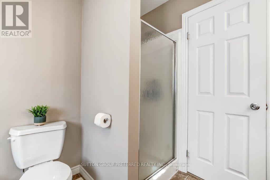 1051 Foxcreek Road, London North, Ontario  N6G 0C9 - Photo 17 - X12576458