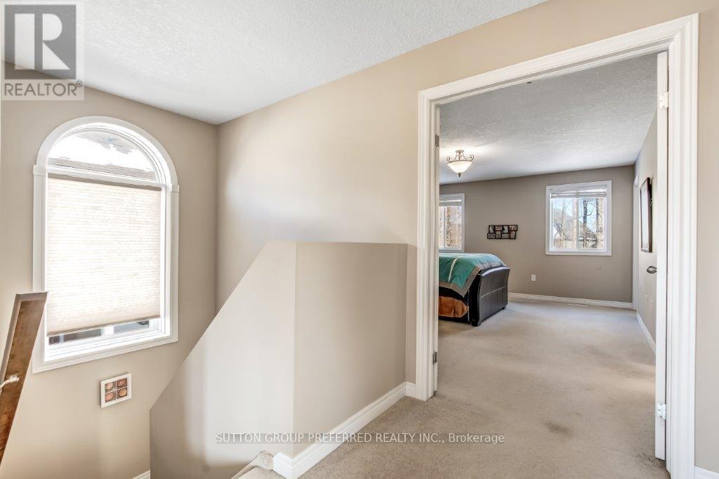 1051 Foxcreek Road, London North, Ontario  N6G 0C9 - Photo 19 - X12576458