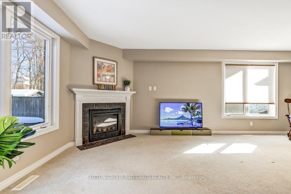 1051 Foxcreek Road, London North, Ontario  N6G 0C9 - Photo 9 - X12576458