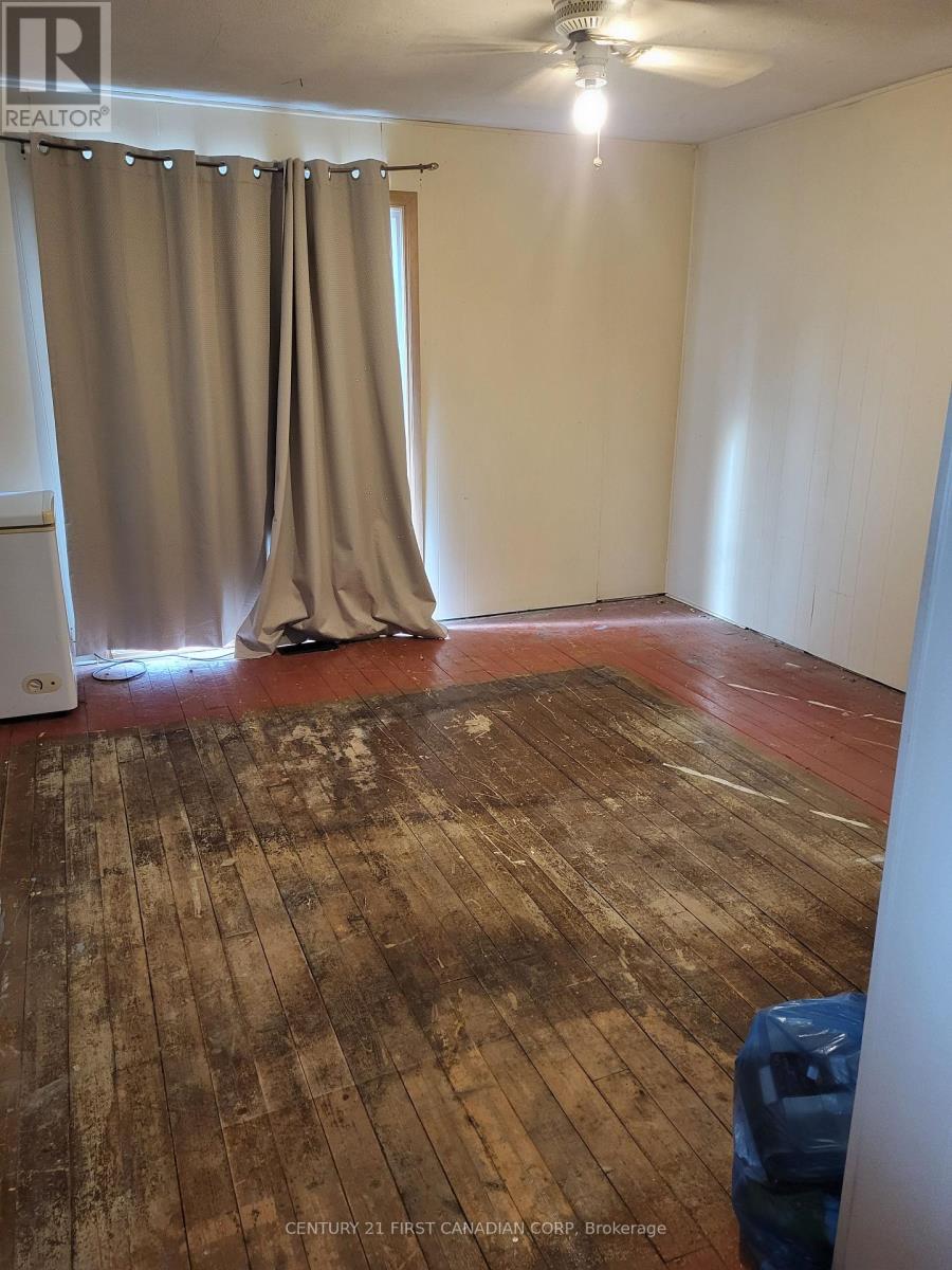 47 Fifth Avenue, St. Thomas, Ontario  N5R 4C4 - Photo 11 - X12576556