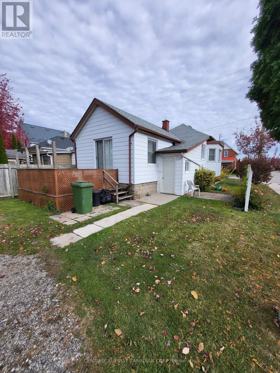 47 Fifth Avenue, St. Thomas, Ontario  N5R 4C4 - Photo 3 - X12576556