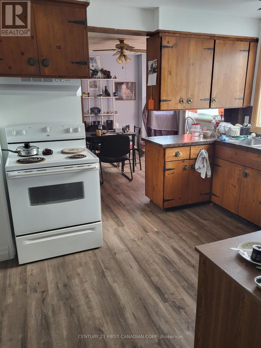 47 Fifth Avenue, St. Thomas, Ontario  N5R 4C4 - Photo 5 - X12576556