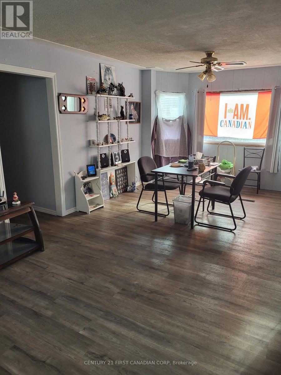 47 Fifth Avenue, St. Thomas, Ontario  N5R 4C4 - Photo 6 - X12576556