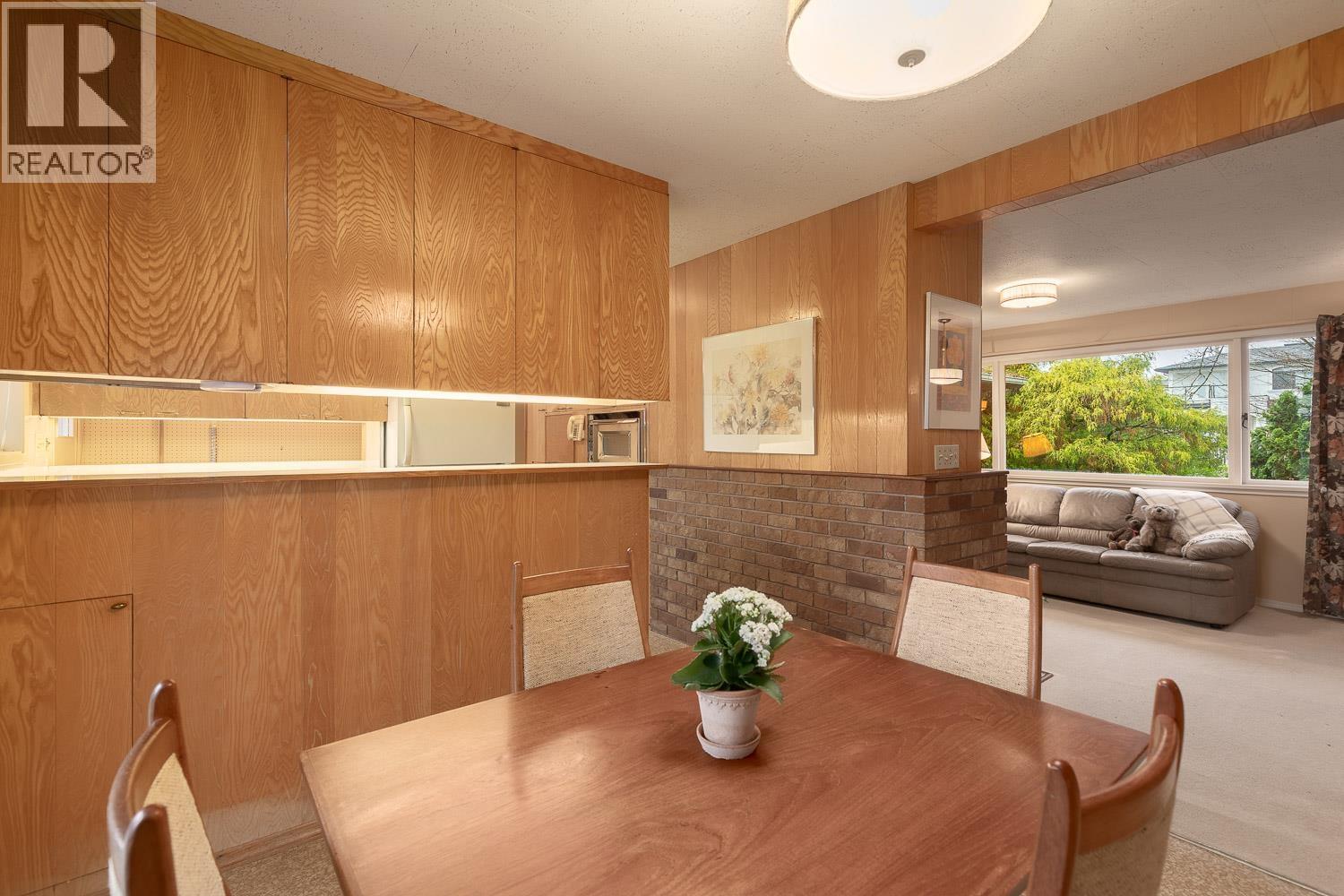 6390 Winch Street, Burnaby, British Columbia  V5B 2L3 - Photo 9 - R3069869