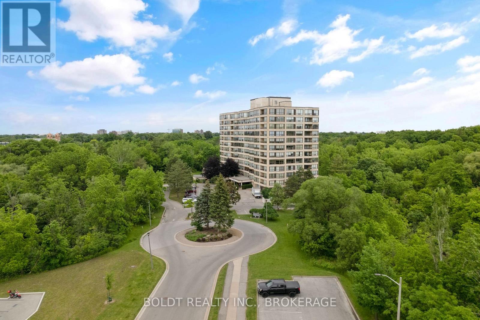 1001 - 3 Towering Heights Boulevard, St. Catharines, Ontario  L2T 4A4 - Photo 46 - X12396259