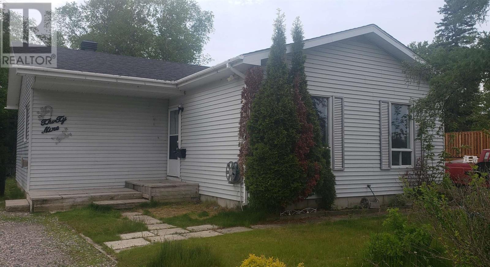 39 Poplar Cres, Marathon, Ontario  P0T 2E0 - Photo 1 - TB251842