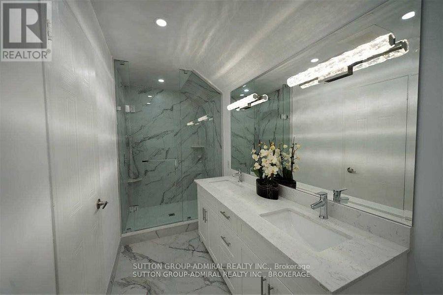 29 - 23 Observatory Lane, Richmond Hill, Ontario  L4C 0M7 - Photo 7 - N12576272