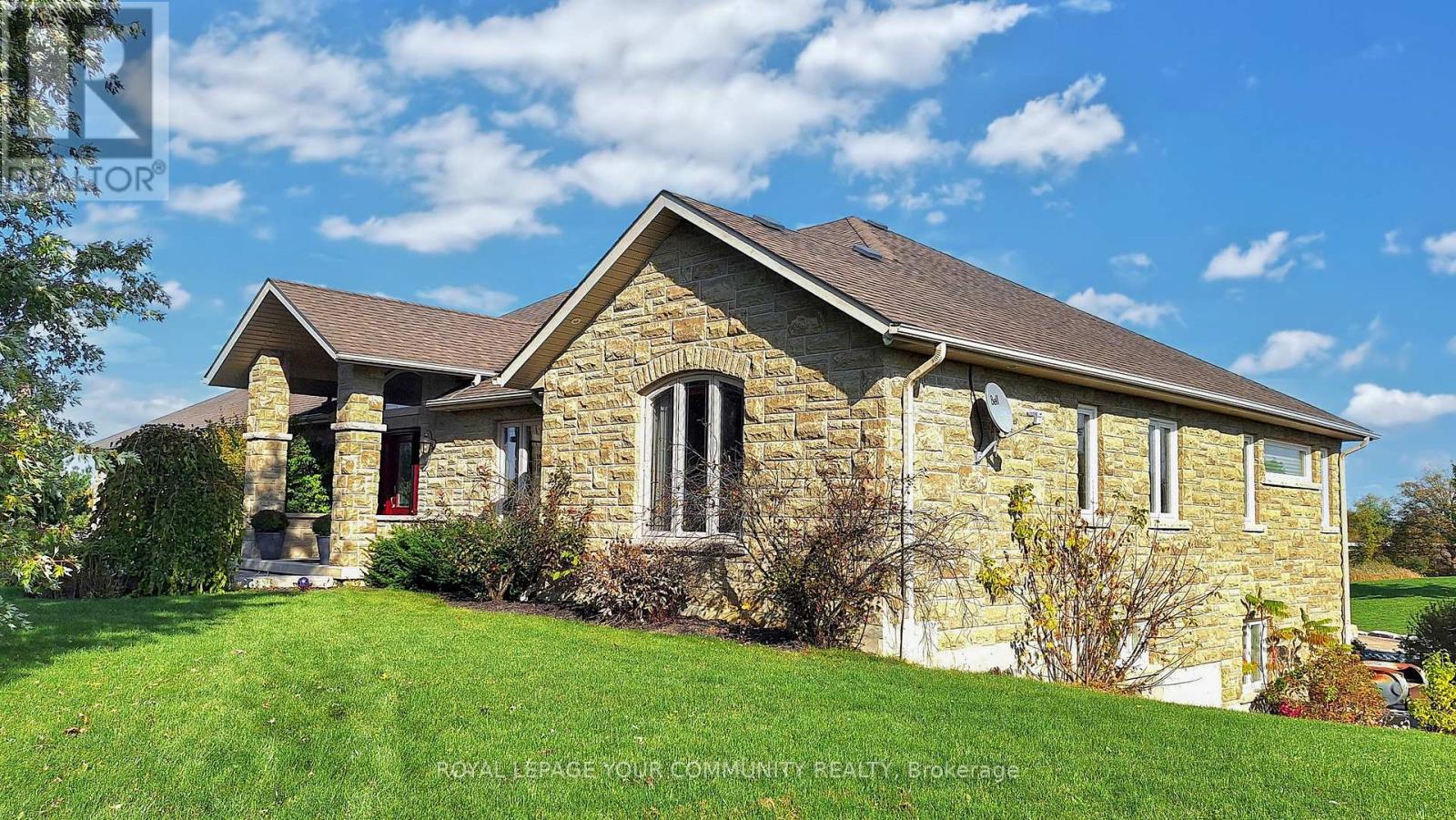 1065 20th Side Road, King, Ontario  L0G 1T0 - Photo 4 - N12576350