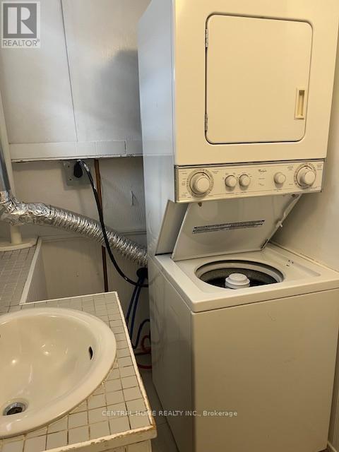 192 Silverbirch Drive E, Newmarket, Ontario  L3Y 2Z5 - Photo 11 - N12576356