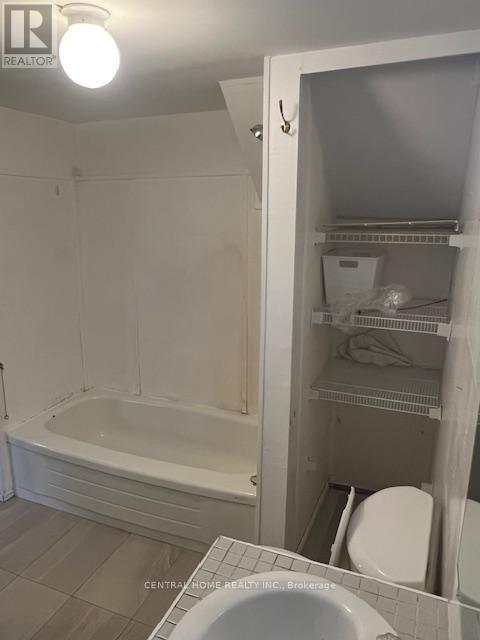 192 Silverbirch Drive E, Newmarket, Ontario  L3Y 2Z5 - Photo 12 - N12576356