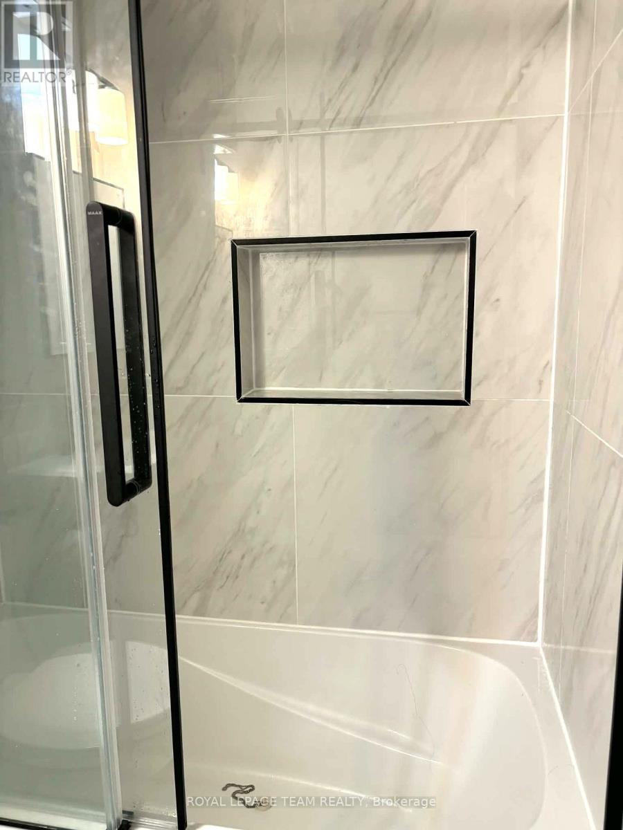 1009 - 1785 Frobisher Drive, Ottawa, Ontario  K1G 3T7 - Photo 16 - X12576382