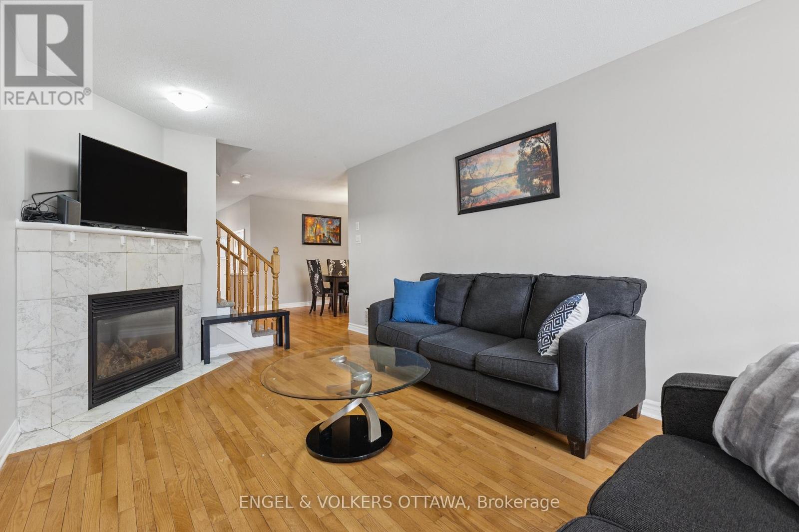 507 Salzburg Drive, Ottawa, Ontario  K4A 0C6 - Photo 8 - X12576428