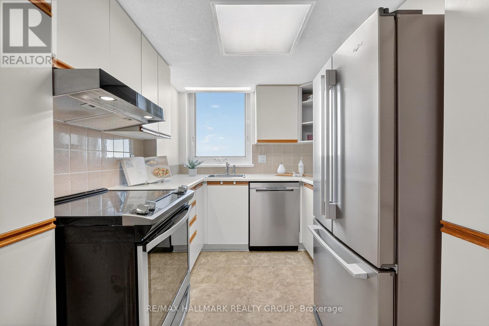 1207 - 80 Sandcastle Drive, Ottawa, Ontario  K2H 9E7 - Photo 22 - X12576460