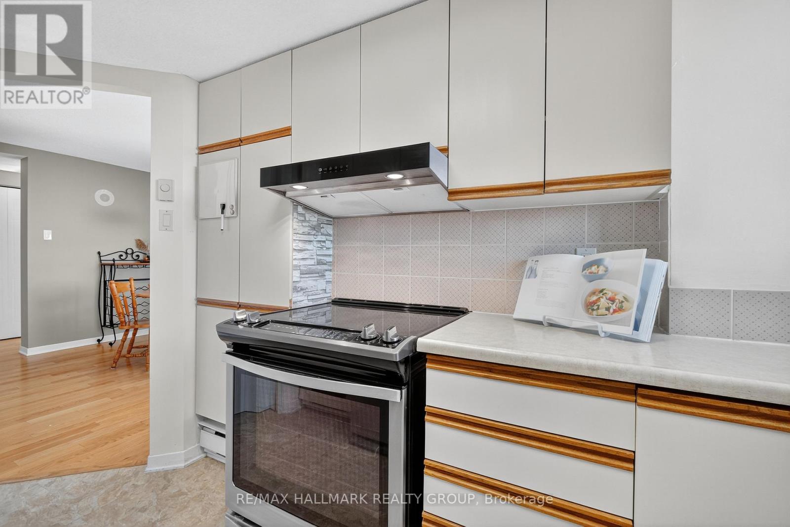 1207 - 80 Sandcastle Drive, Ottawa, Ontario  K2H 9E7 - Photo 23 - X12576460