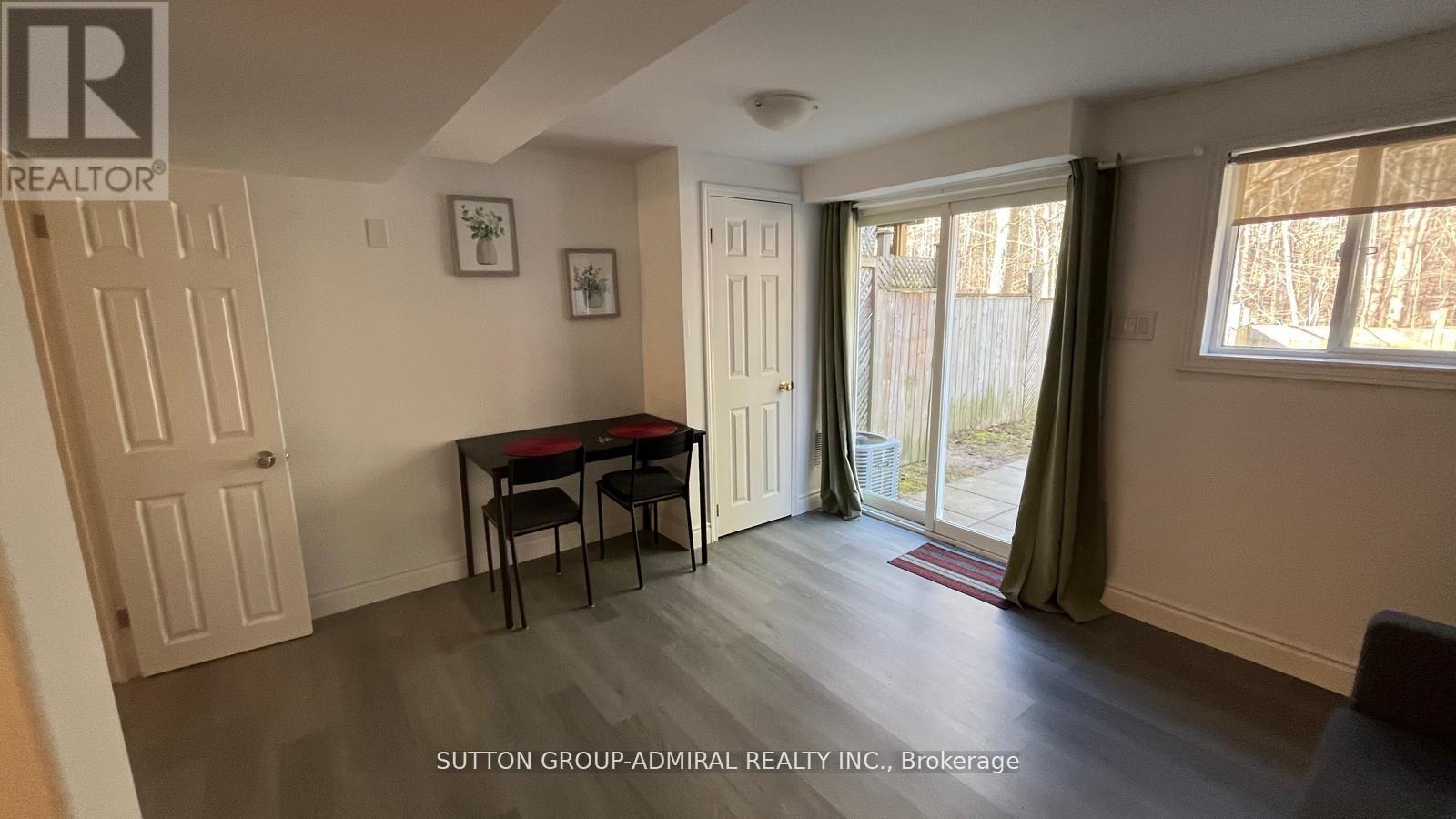 Bsmt - 70 Hawthorne Crescent, Barrie, Ontario  L4N 9Y8 - Photo 3 - S12576320