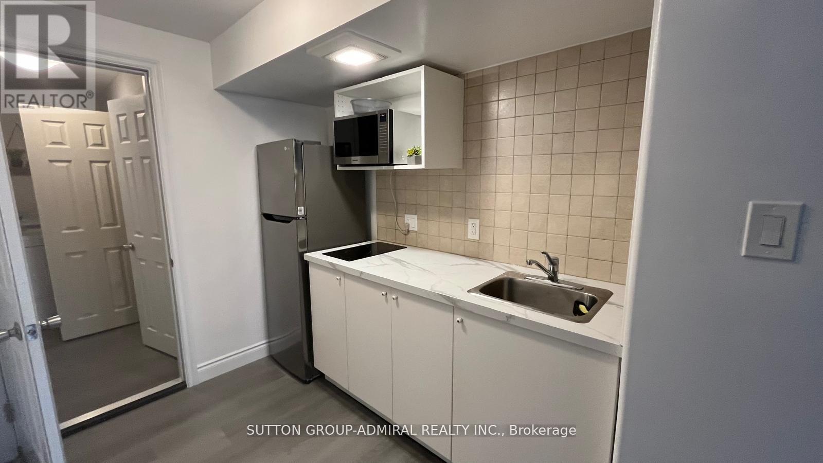 Bsmt - 70 Hawthorne Crescent, Barrie, Ontario  L4N 9Y8 - Photo 4 - S12576320