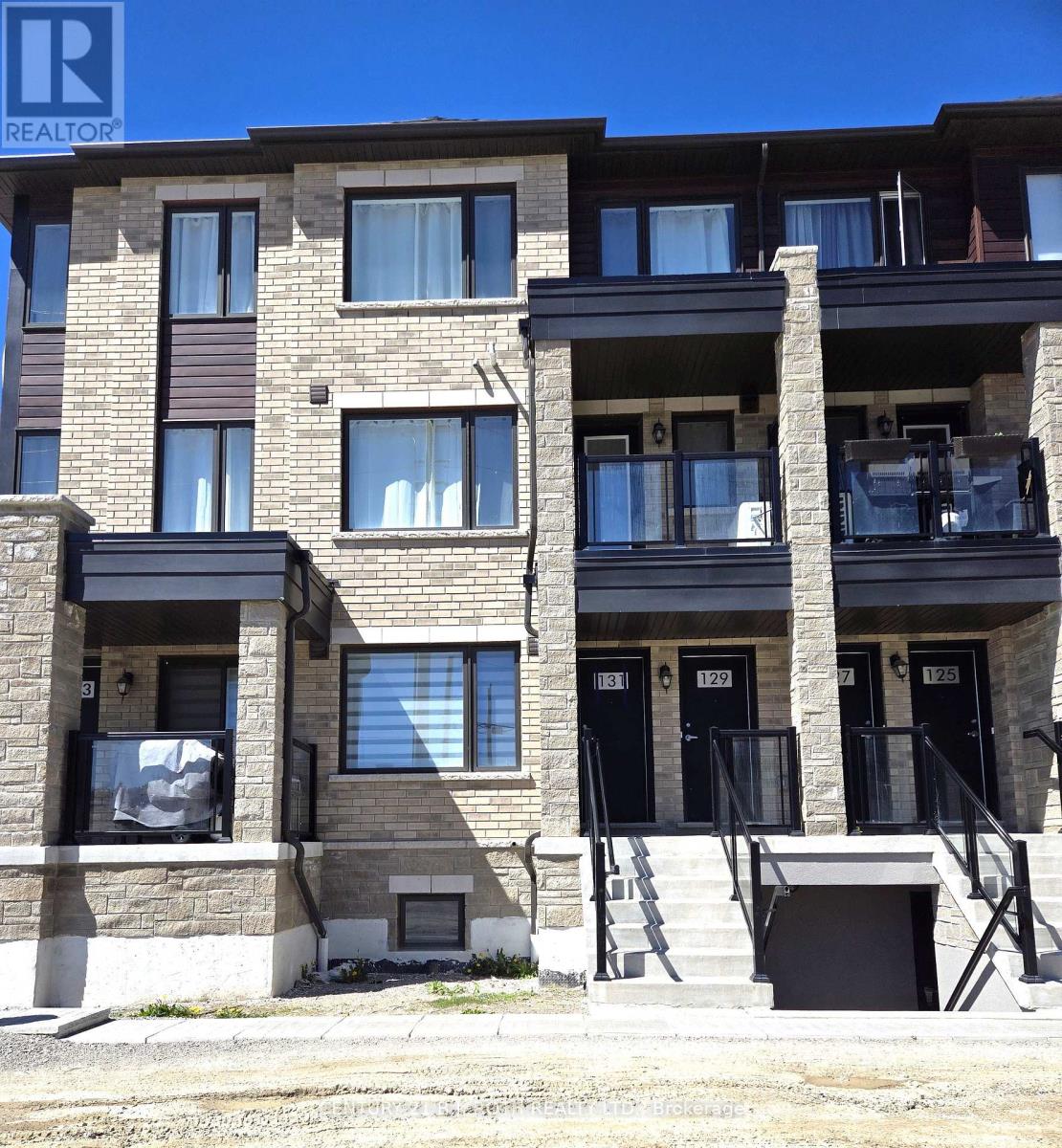 131 Appletree Lane, Barrie, Ontario  L9J 0P1 - Photo 1 - S12576338