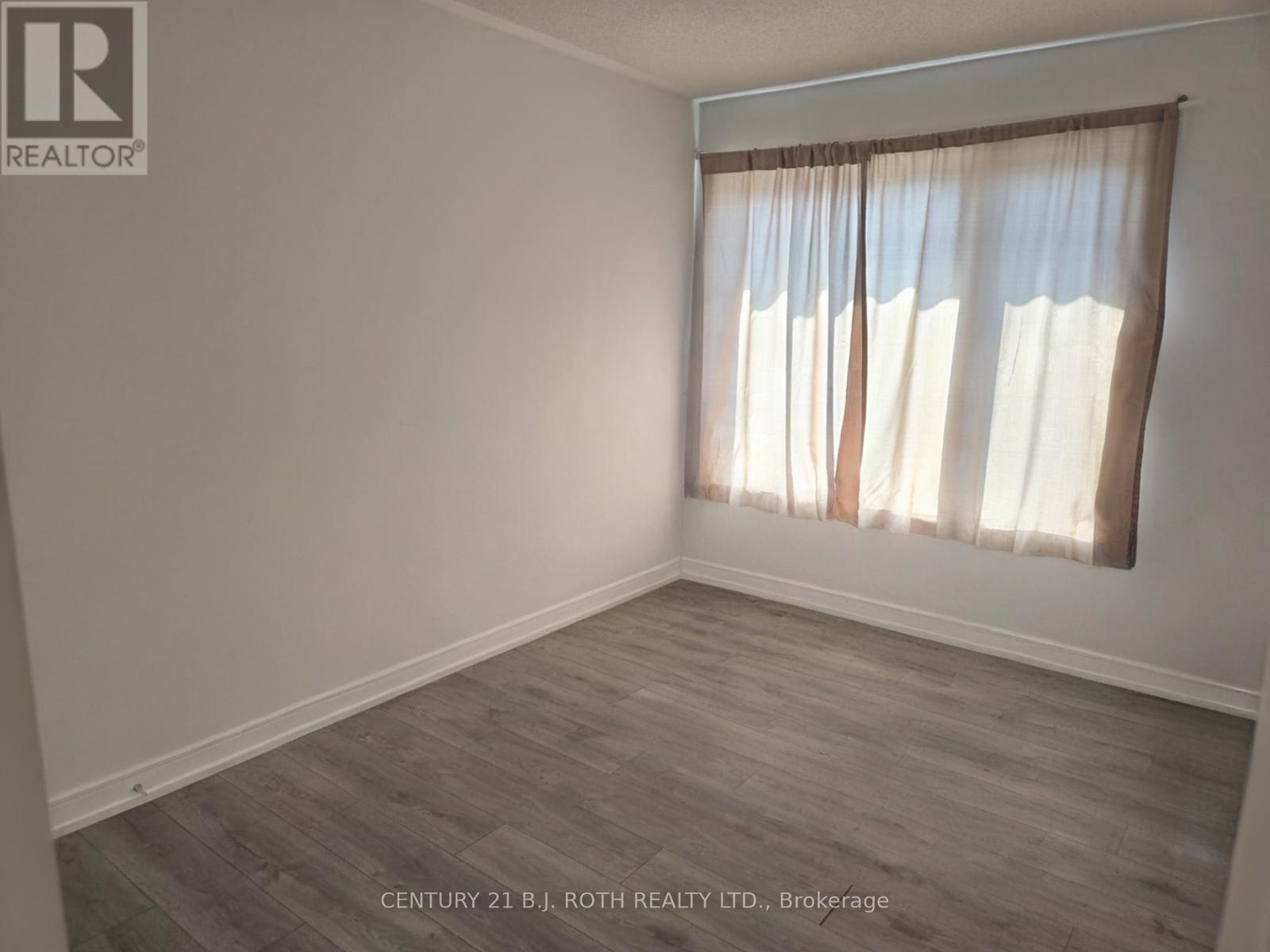 131 Appletree Lane, Barrie, Ontario  L9J 0P1 - Photo 13 - S12576338