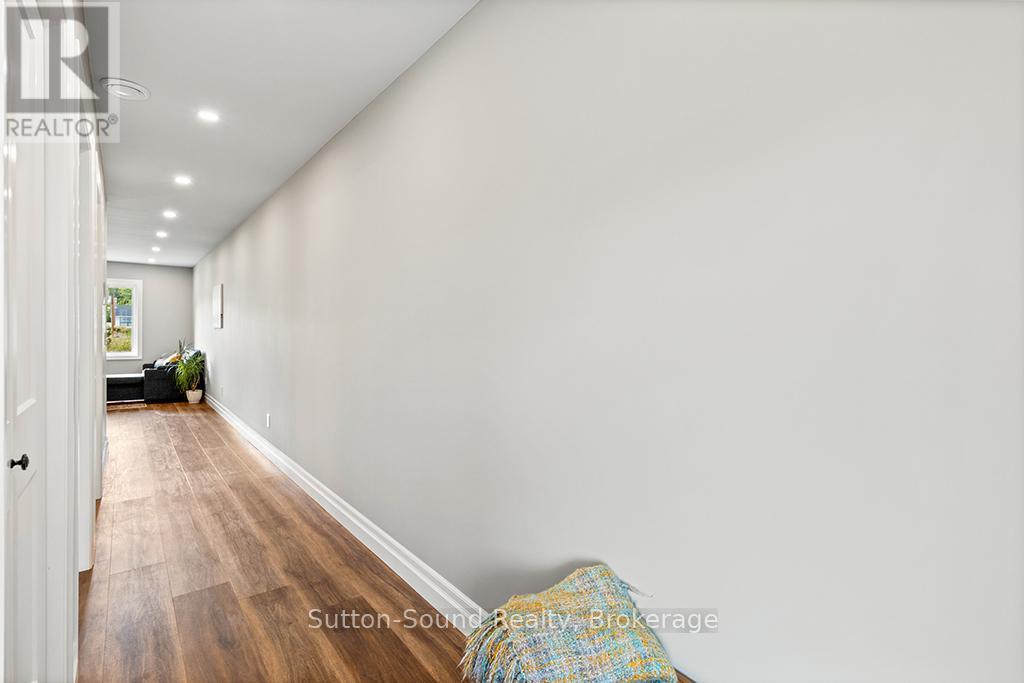 4 - 18 Maple Golf Crescent, Northern Bruce Peninsula, Ontario  N0H 2R0 - Photo 10 - X12387591