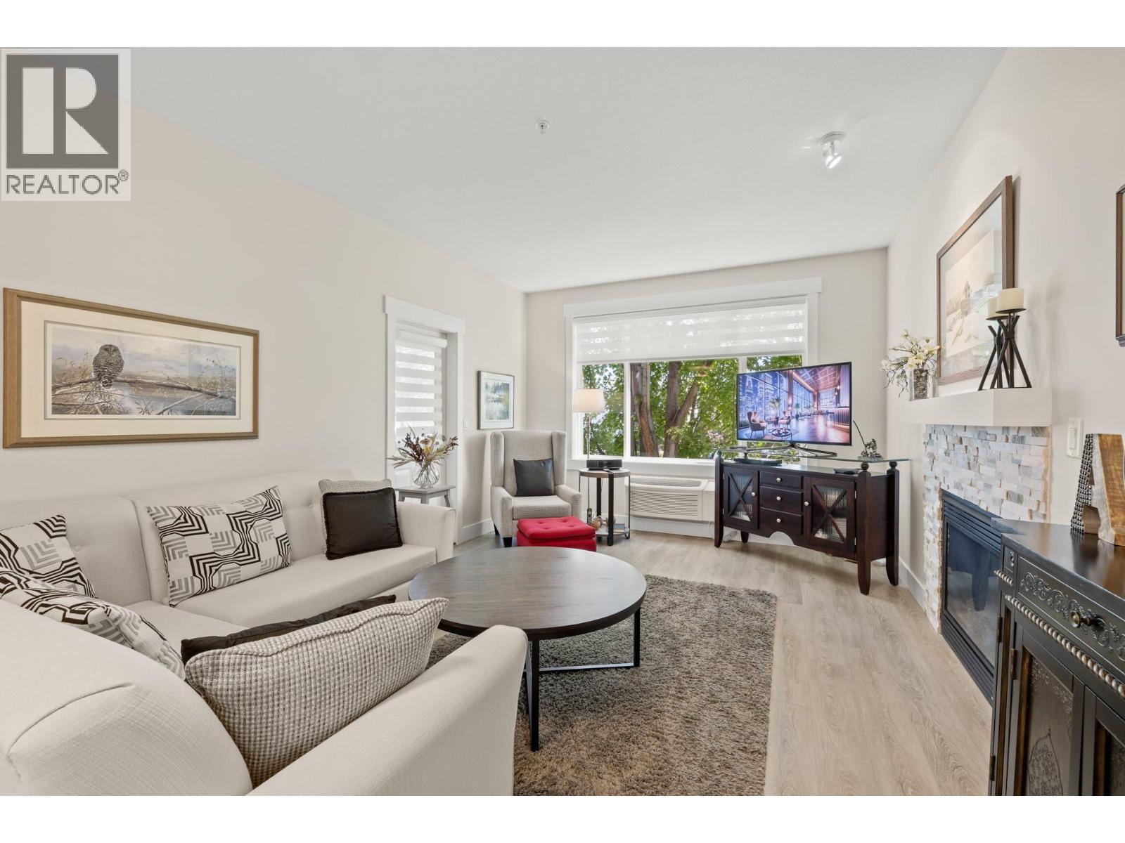 1235 Klo Road Unit# 206, Kelowna, British Columbia  V1W 3N7 - Photo 2 - 10369893