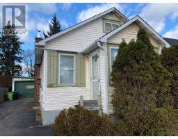 1256 Wellington Street East