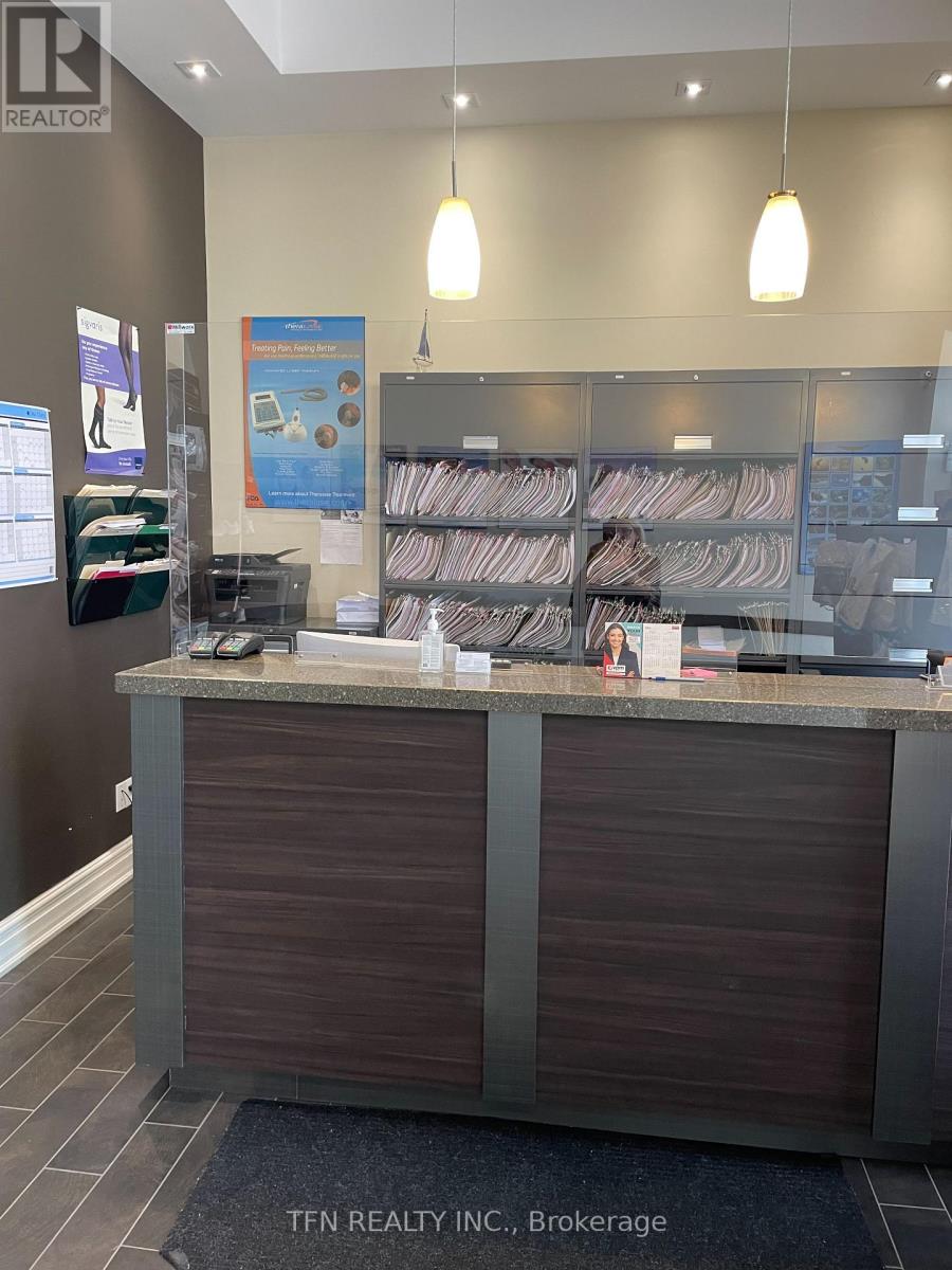 4099 Erin Mills Parkway, Mississauga, Ontario  L5L 3P9 - Photo 3 - W12576274