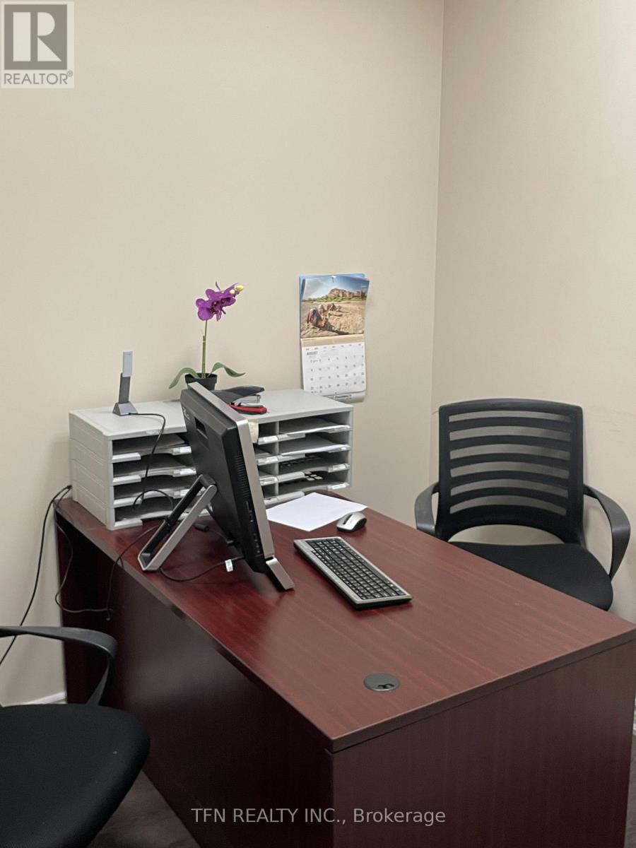 4099 Erin Mills Parkway, Mississauga, Ontario  L5L 3P9 - Photo 6 - W12576274