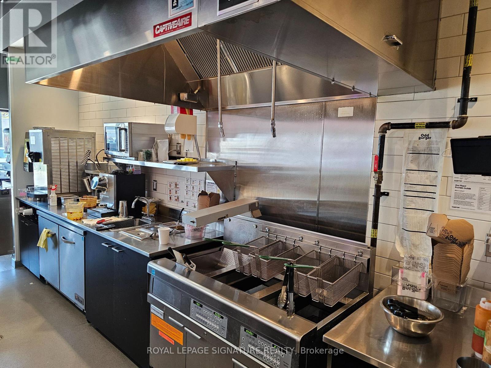 7 - 9055 Airport Road, Brampton, Ontario  L6S 0B8 - Photo 18 - W12576292