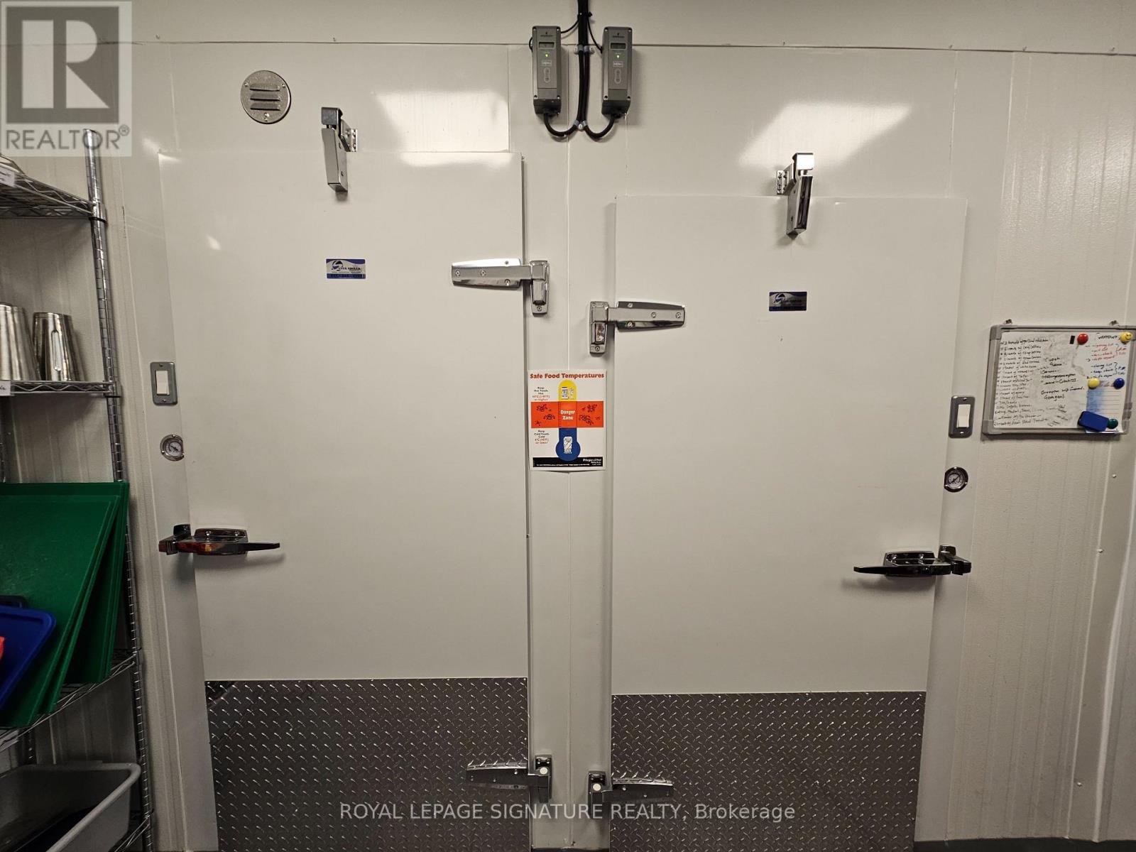 7 - 9055 Airport Road, Brampton, Ontario  L6S 0B8 - Photo 4 - W12576292