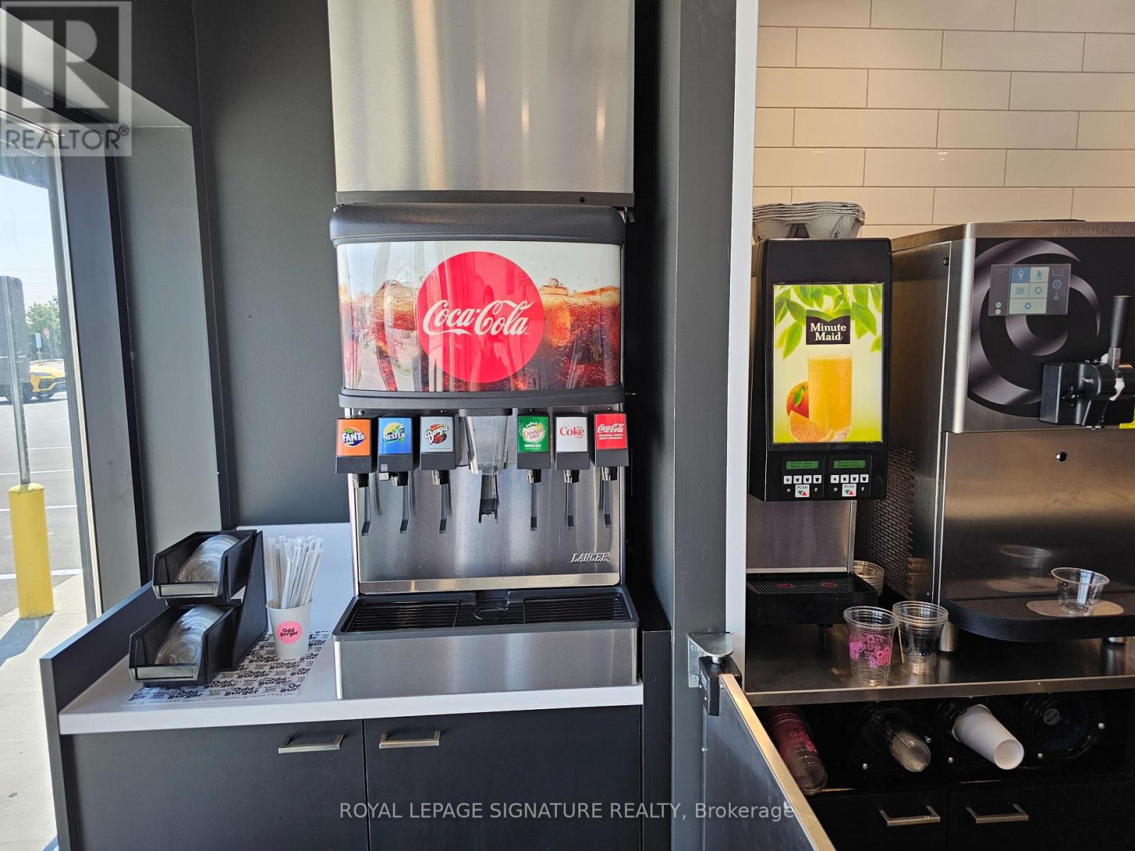 7 - 9055 Airport Road, Brampton, Ontario  L6S 0B8 - Photo 9 - W12576292