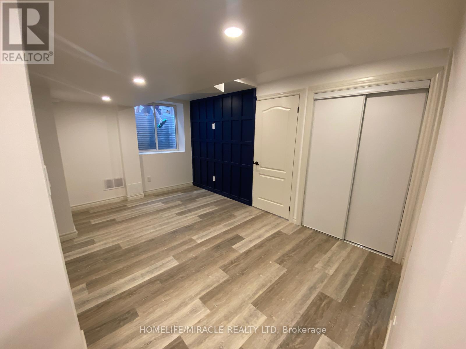 Bsmt - 45 Snapdragon Square, Brampton, Ontario  L6P 3K2 - Photo 8 - W12576312